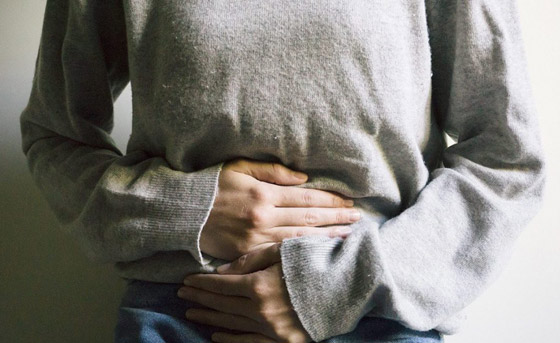 إليكم 5 أسباب شائعة لانتفاخ البطن.. وطرق علاجه منزليا! صورة رقم 7