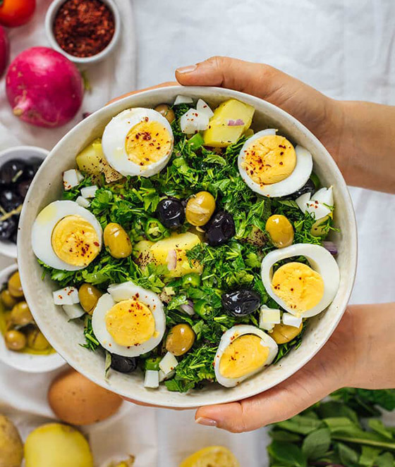 إليكم طريقة تحضير سلطة البيض المسلوق والبصل والبقدونس الأرمينية صورة رقم 7