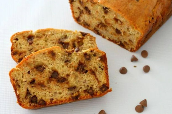 إليكم طريقة تحضير كيك الموز بحبيبات الشوكولاتة الطيب والشهي صورة رقم 10