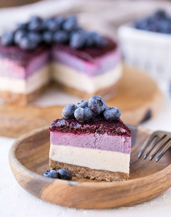 إليكم الطريقة الصحيحة لتحضير تشيز كيك بارد بدون فرن في المنزل صورة رقم 8