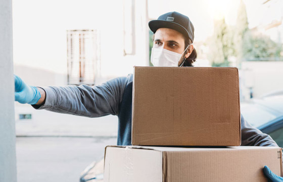 خلاف حول طرود التوصيل.. هل تنقل عدوى كورونا ومرض كوفيد 19؟ صورة رقم 2