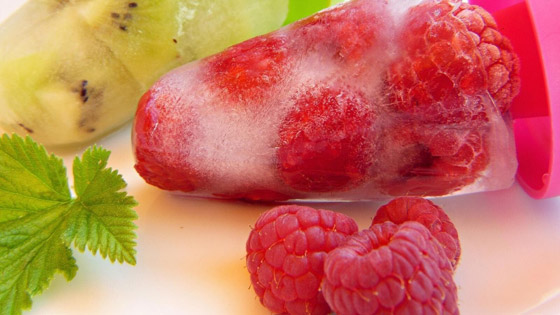 مثلجات الفاكهة بماء جوز الهند صورة رقم 5