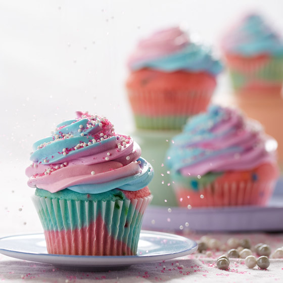 حلوى المناسبات السعيدة.. تعلموا طريقة تحضير الكاب كيك كالمحترفين صورة رقم 5