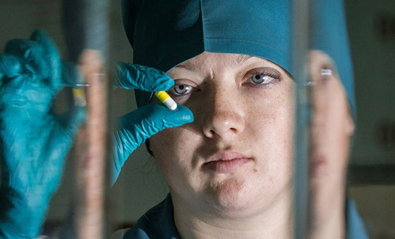 تجربة 4 أدوية للسرطان والالتهابات مع مرضى كورونا صورة رقم 3