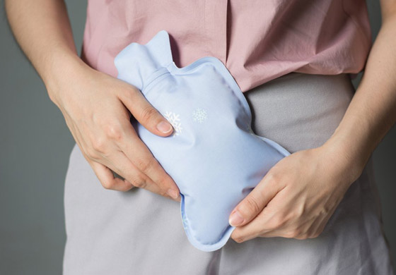 التهاب المثانة والإمساك.. أسباب ألم أسفل البطن عند الرجال والنساء صورة رقم 4