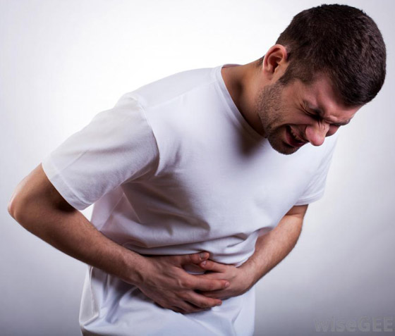 التهاب المثانة والإمساك.. أسباب ألم أسفل البطن عند الرجال والنساء صورة رقم 1