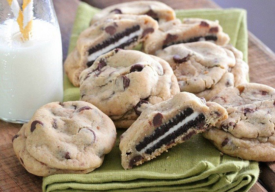 إليكم طريقة تحضير كوكيز محشو بالأوريو .. لضيافة مميزة طيبة صورة رقم 10 إليكم طريقة تحضير كوكيز محشو بالأوريو .. لضيافة مميزة طيبة صورة رقم 10