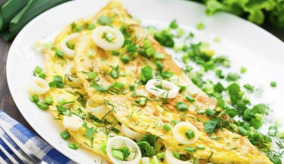 إليكم طريقة تحضير أومليت بالبقدونس لفطور صباحي طيب ولذيذ صورة رقم 11