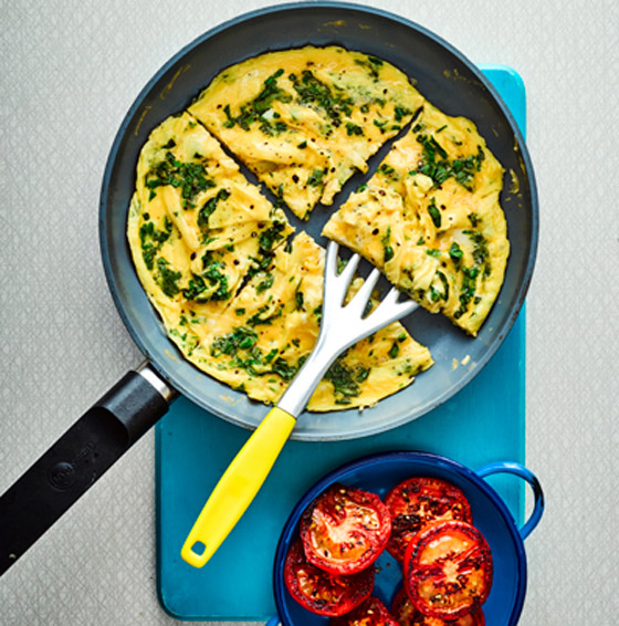 إليكم طريقة تحضير أومليت بالبقدونس لفطور صباحي طيب ولذيذ صورة رقم 12