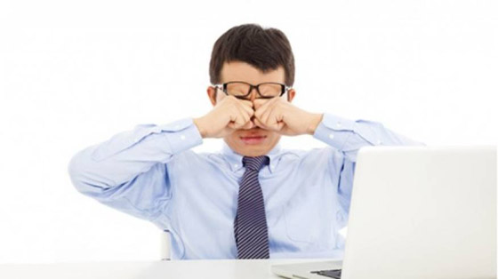 ما هي متلازمة عين المكتب؟ ان كنت تستعمل الكمبيوتر كثيرا قد تصيبك! صورة رقم 6