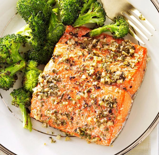 إليكم طريقة تحضير سلمون مشوي بالأعشاب والليمون للرجيم صورة رقم 9 إليكم طريقة تحضير سلمون مشوي بالأعشاب والليمون للرجيم صورة رقم 9