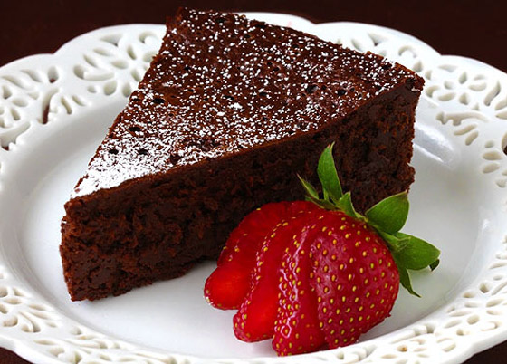 باردة تروي في الصيف.. إليكم طريقة تحضير كيكة الشوكولاتة بدون طحين صورة رقم 8 باردة تروي في الصيف.. إليكم طريقة تحضير كيكة الشوكولاتة بدون طحين صورة رقم 8