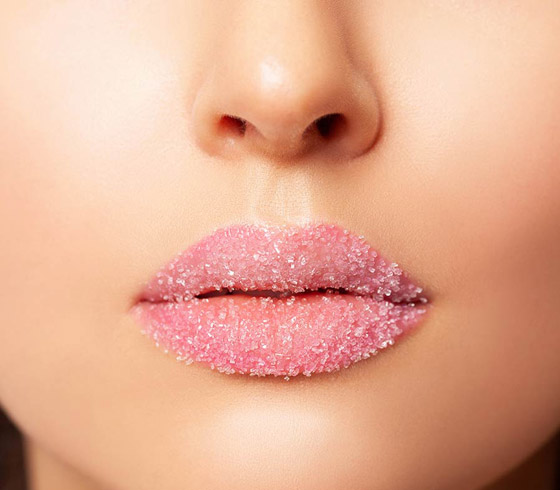 الشفاه تعطي 8 إشارات تحذر من مشكلات صحية خطيرة في الجسم صورة رقم 3 الشفاه تعطي 8 إشارات تحذر من مشكلات صحية خطيرة في الجسم صورة رقم 3