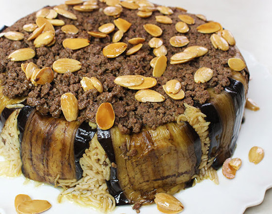 مقلوبة باذنجان باللحمة لسفرة مميزة صورة رقم 2