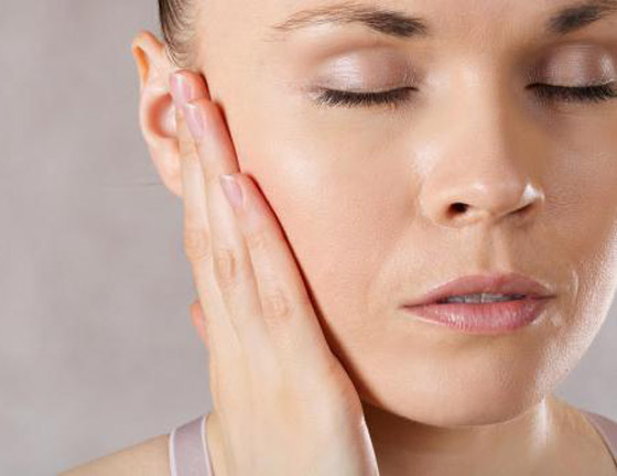 أعراض وأسباب الإحساس بحرارة في الجسم مع أن درجة الحرارة طبيعية صورة رقم 2