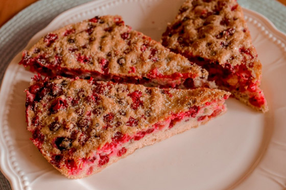 خاصة بسهرات الليالي الصيفية.. طريقة تحضير كيكة التوت البري الباردة صورة رقم 2 خاصة بسهرات الليالي الصيفية.. طريقة تحضير كيكة التوت البري الباردة صورة رقم 2