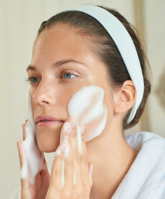 الصابون و8 منتجات أخرى لا يجب استخدامها لتنظيف وغسل الوجه! صورة رقم 4 الصابون و8 منتجات أخرى لا يجب استخدامها لتنظيف وغسل الوجه! صورة رقم 4