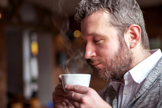 الاطباء حيّرونا! القهوة مفيدة ام مضرة؟ اخر دراسة تنصح بشرب 3 أكواب يوميا صورة رقم 1