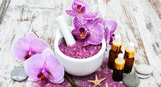 الزيوت العطرية: علاج صحي ونفسي.. إليكم فوائدها ووصفات علاجية صورة رقم 1
