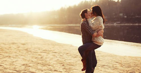 9 علامات وإشارات تدل على أنه واقع في غرامك صورة رقم 1