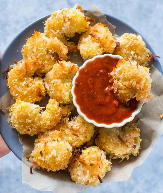 الجمبري بجوز الهند.. وصفة قد تبدو غريبة لكنها شهية وسريعة التحضير صورة رقم 6