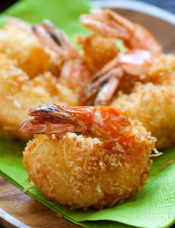 الجمبري بجوز الهند.. وصفة قد تبدو غريبة لكنها شهية وسريعة التحضير صورة رقم 7