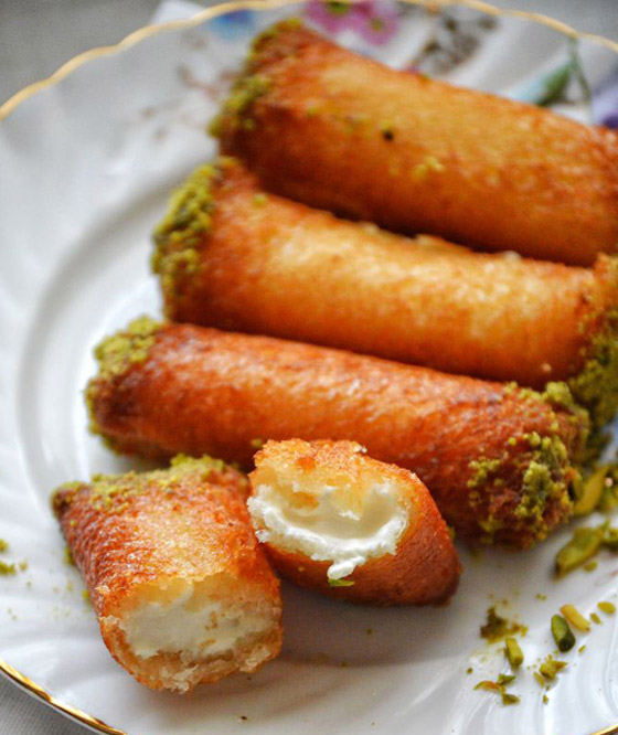 إليكم طريقة تحضير حلى زنود الست لأطيب ضيافة لعيد الأضحى صورة رقم 4