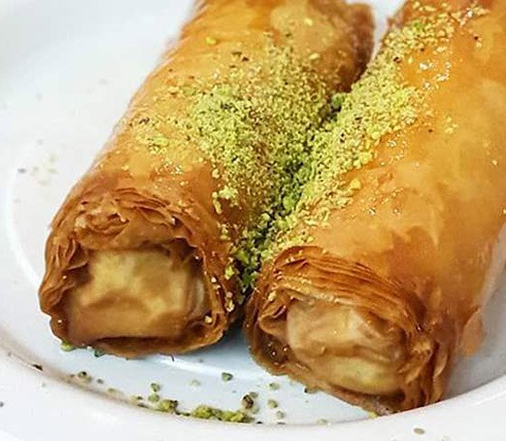 إليكم طريقة تحضير حلى زنود الست لأطيب ضيافة لعيد الأضحى صورة رقم 6