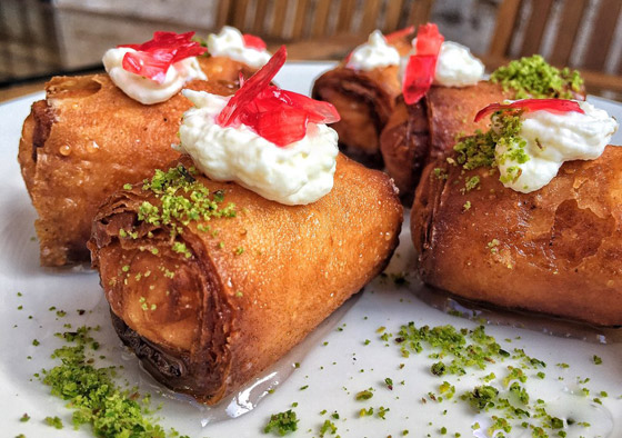 إليكم طريقة تحضير حلى زنود الست لأطيب ضيافة لعيد الأضحى صورة رقم 8