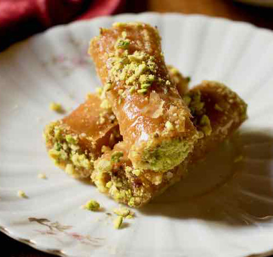 إليكم طريقة تحضير حلى زنود الست لأطيب ضيافة لعيد الأضحى صورة رقم 10