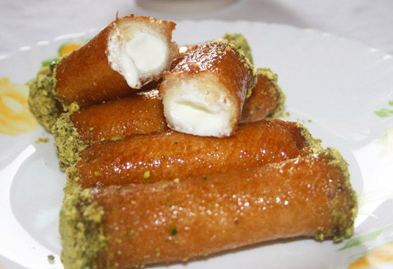 إليكم طريقة تحضير حلى زنود الست لأطيب ضيافة لعيد الأضحى صورة رقم 11