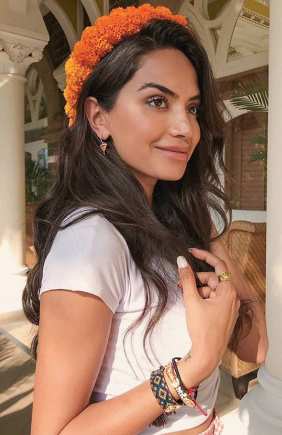 شعر متطاير بإطلالات مختلفة كل يوم.. 10 أفكار لتسريحات الشعر المنسدل صورة رقم 5