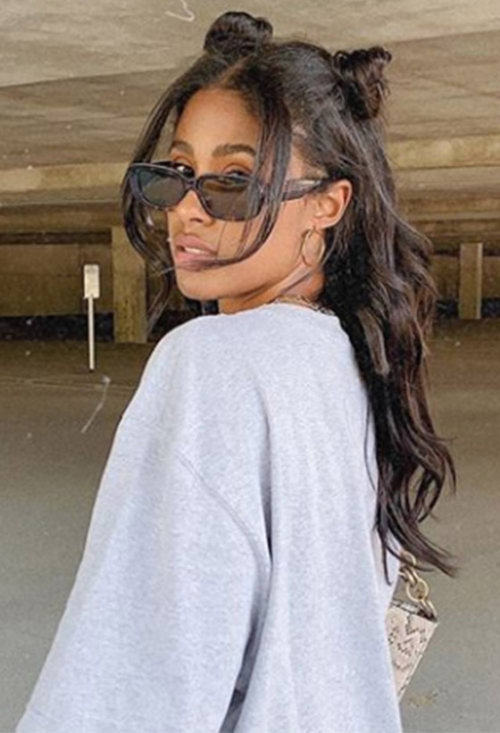 شعر متطاير بإطلالات مختلفة كل يوم.. 10 أفكار لتسريحات الشعر المنسدل صورة رقم 8