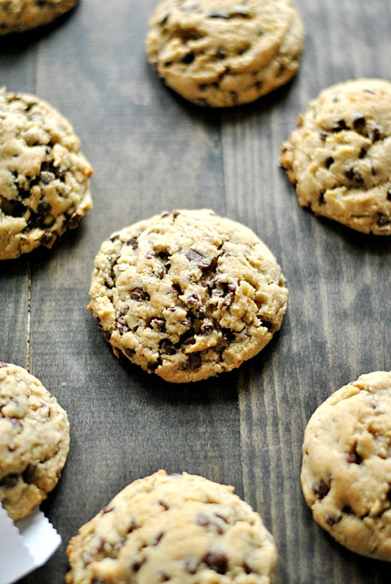 نسيته في الفرن؟ يمكنك إصلاح الأمر.. 5 حيل ذكية لإنقاذ الكوكيز المحترق صورة رقم 13 نسيته في الفرن؟ يمكنك إصلاح الأمر.. 5 حيل ذكية لإنقاذ الكوكيز المحترق صورة رقم 13