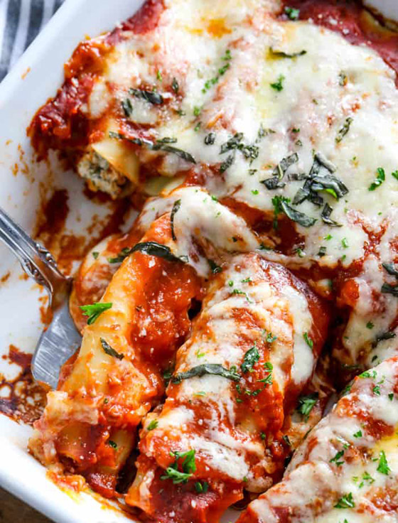 إليكم طريقة تحضير كانيلوني باللحم المفروم وصلصة الطماطم الشهي صورة رقم 7