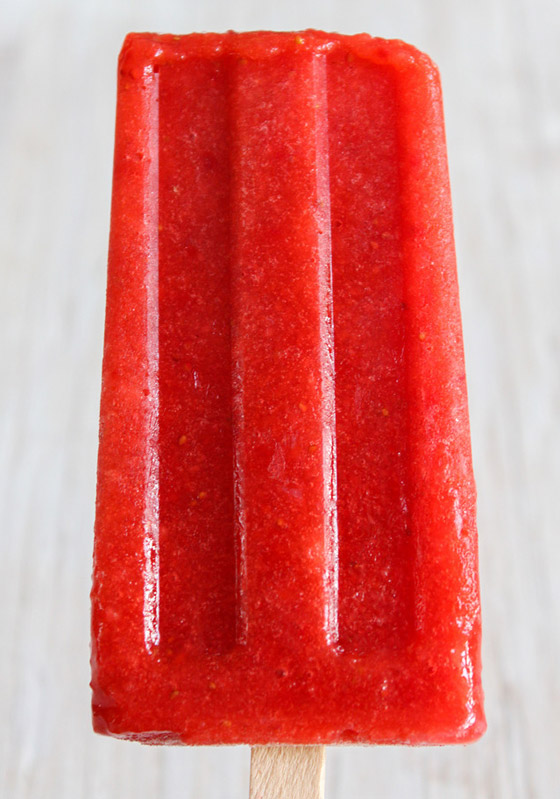 إليكم طريقة تحضير مثلجات التوت المنعش ذات السعرات الحرارية القليلة صورة رقم 5