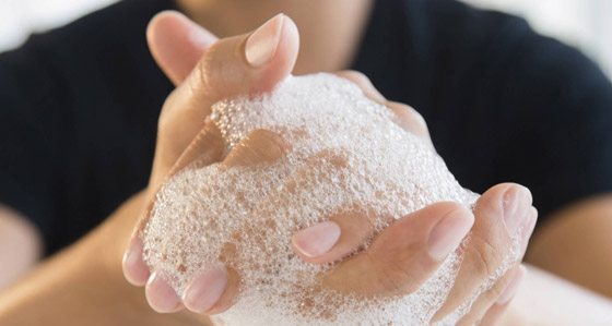 كيف نحافظ على البكتيريا النافعة عند تعقيم الأيدي بالمطهرات؟ صورة رقم 4