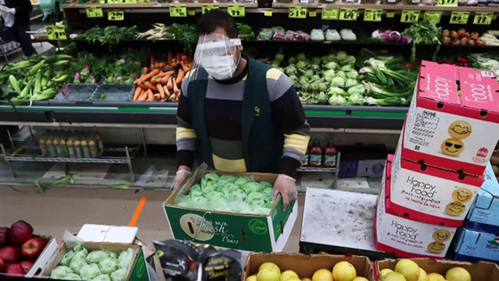 هل ينتقل كورونا عبر الطعام؟ إجابة 