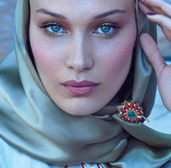 صورة رقم 5 - والد بيلا حديد ينشر صورا لها بالحجاب ويعلق: أميرة فلسطينية صورة رقم 5 - والد بيلا حديد ينشر صورا لها بالحجاب ويعلق: أميرة فلسطينية