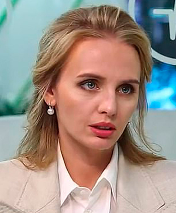 نصف الأطباء الروس لا يثقون بلقاح كورونا السريع واستقالة رئيس الصحة صورة رقم 2