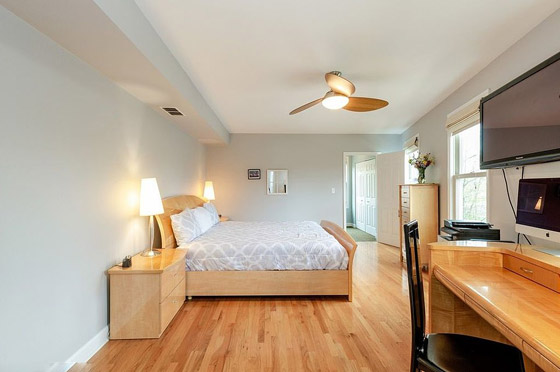 منزل الفطيرة النحيف: مظهره مخادع مثّل أعجوبة للسكان وبيع بمبلغ خيالي! صورة رقم 13