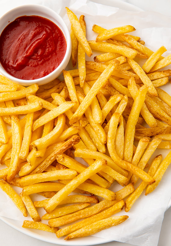 خطوات بسيطة للحصول على اللون الذهبي والطعم المقرمش للبطاطس كالمطاعم صورة رقم 3