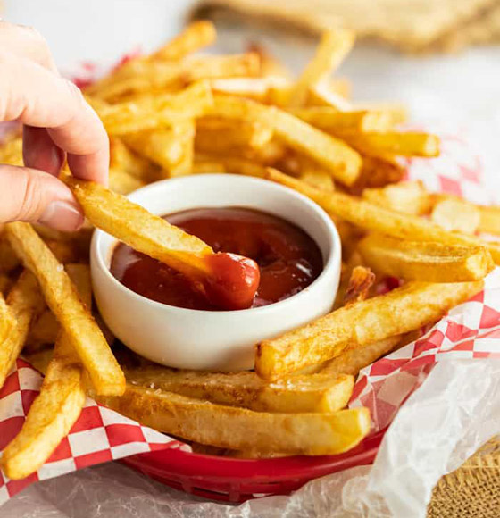 خطوات بسيطة للحصول على اللون الذهبي والطعم المقرمش للبطاطس كالمطاعم صورة رقم 10