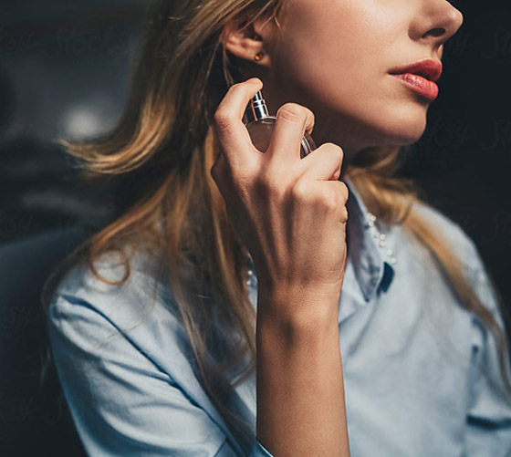 هل للعطور مدة صلاحية؟ إليكم 5 نصائح لجعل رائحتها تدوم فترة أطول صورة رقم 8 هل للعطور مدة صلاحية؟ إليكم 5 نصائح لجعل رائحتها تدوم فترة أطول صورة رقم 8