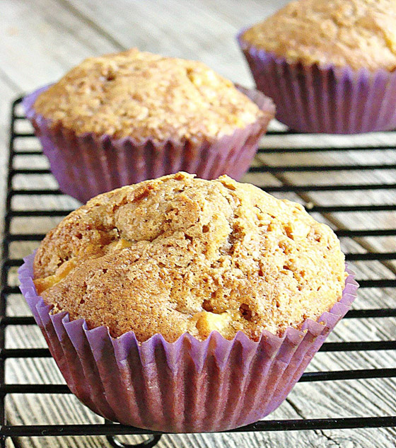 فطائر المافن بالتفاح.. وصفة لذيذة سريعة التحضير ومميزة للسحور صورة رقم 8