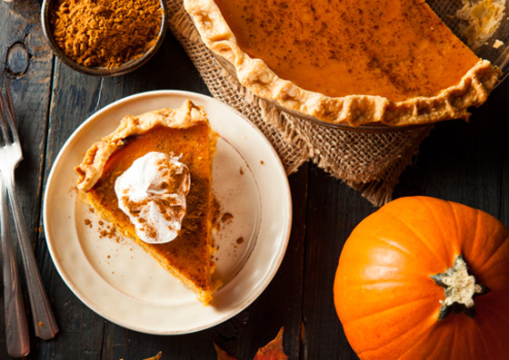 مزيج غريب لكن لذيذ.. جربوا وصفة فطيرة اليقطين بالشوكولاتة صورة رقم 1