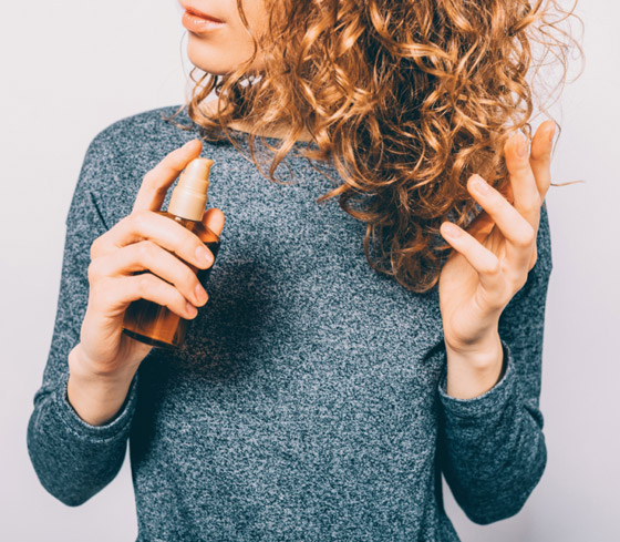 بعيدا عن المنتجات.. نصائح للحصول على شعر أكثر كثافة بصورة طبيعية صورة رقم 6