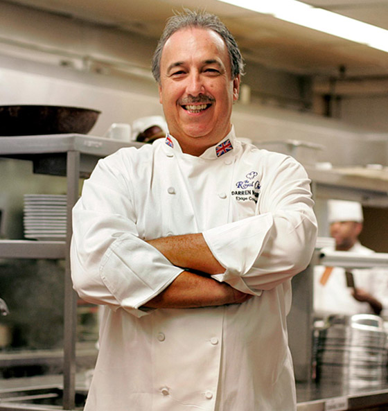 فيديو طباخ القصر يكشف سر طبق السمك والبطاطس الذي تعشقه الملكة إليزابيث صورة رقم 11