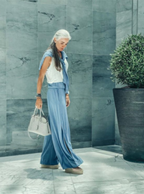 بالصور: عارضة ازياء تثبت أن العمر مجرد رقم فقط صورة رقم 11