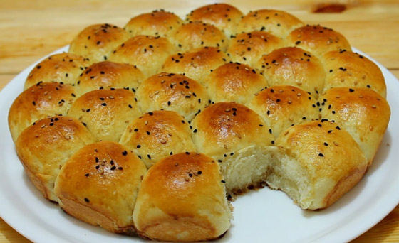 رائحتها شهية ولذيذة مع فنجان الشاي.. إليكم وصفة خلية النحل الطيبة صورة رقم 4